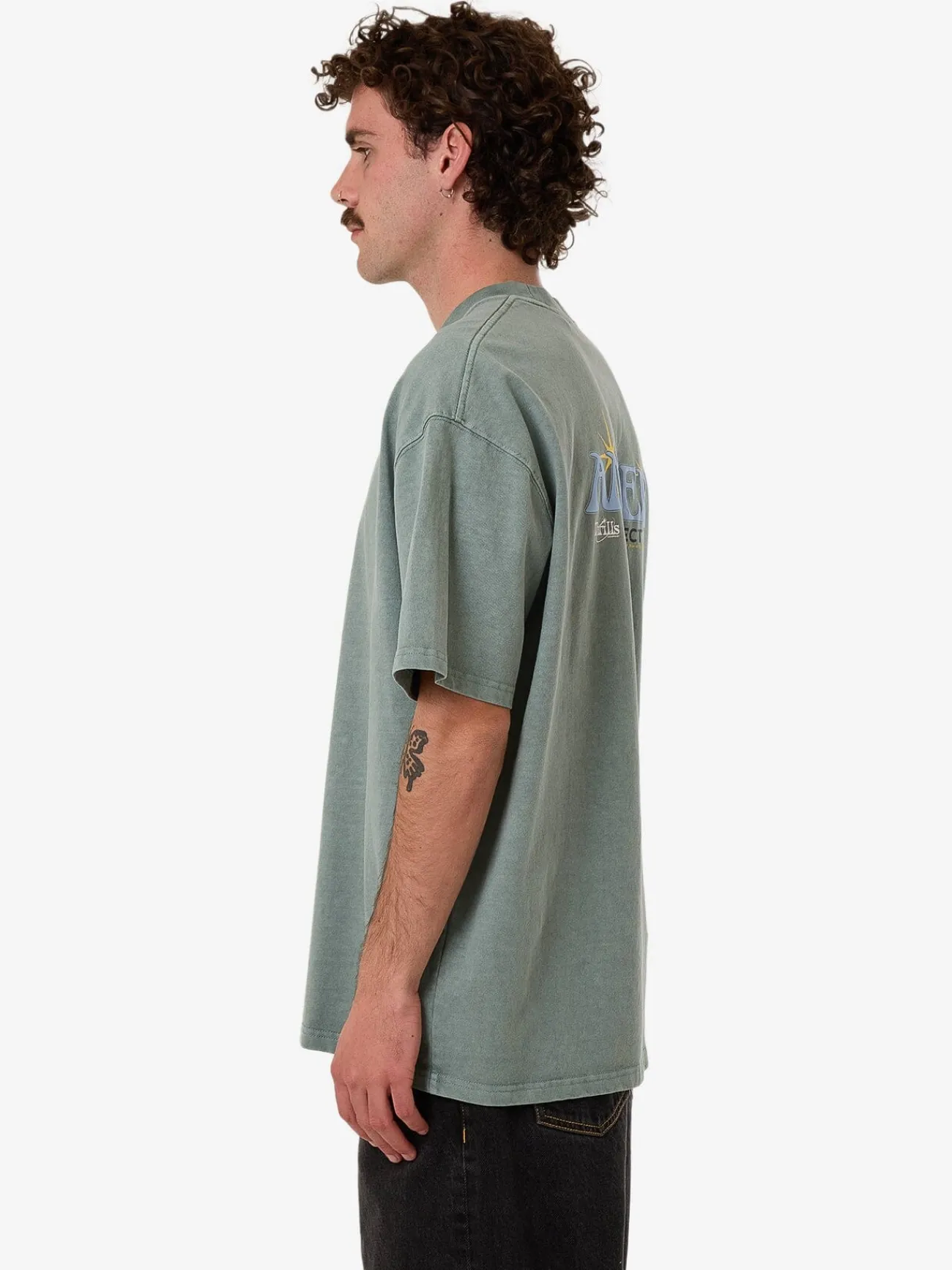 Best Thrills Ambient Connections Box Fit Oversize Tee - Chinois Green ChinoisGreen