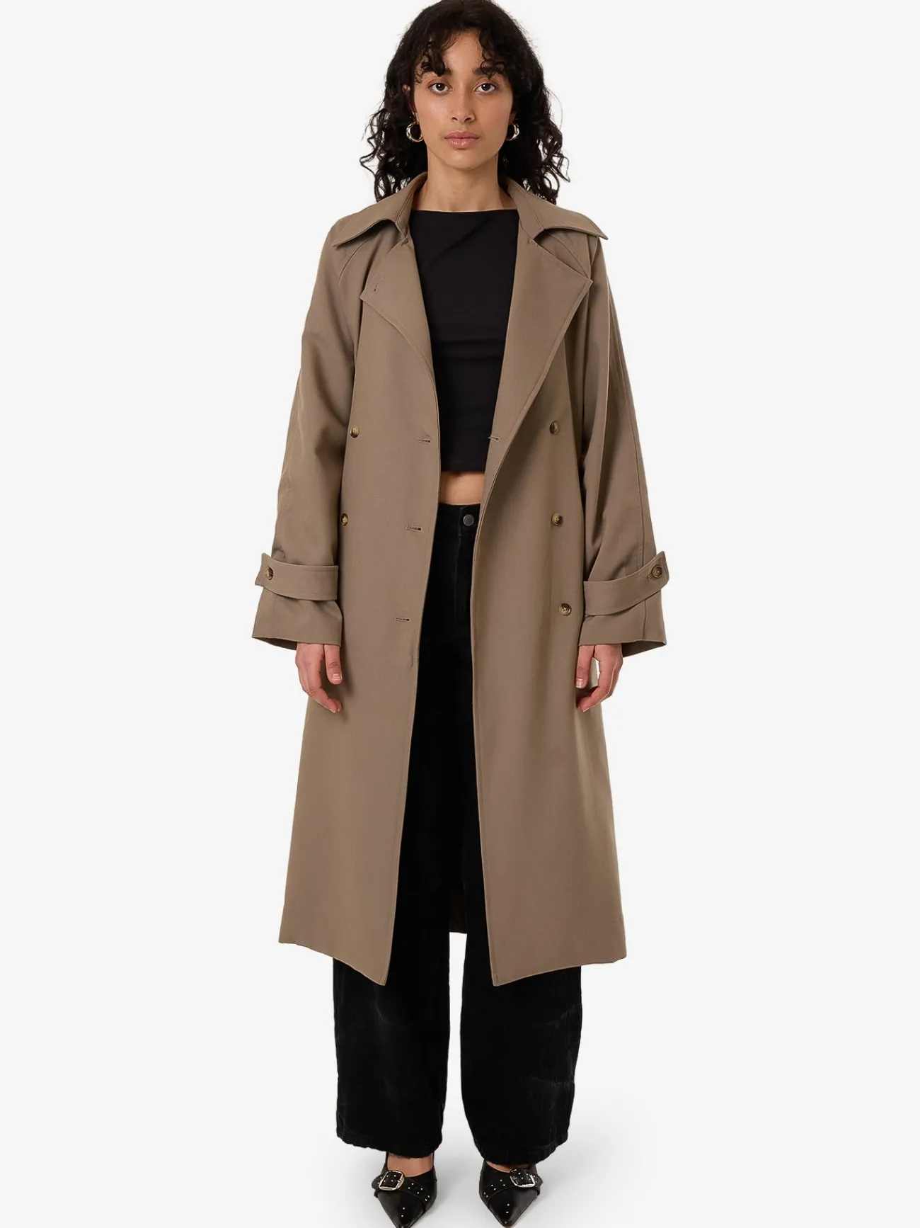 Best Thrills Cache Trench Coat - String