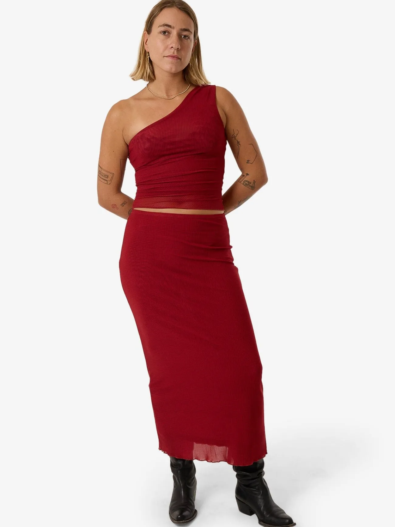 Hot Thrills Levitation Mesh Skirt - Red Dahlia RedDahlia